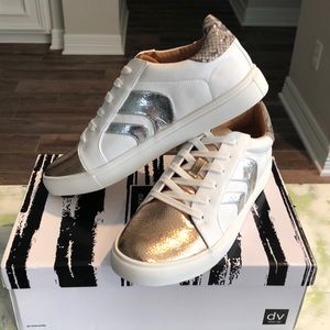 Dolce Vita Arrow sneakers
